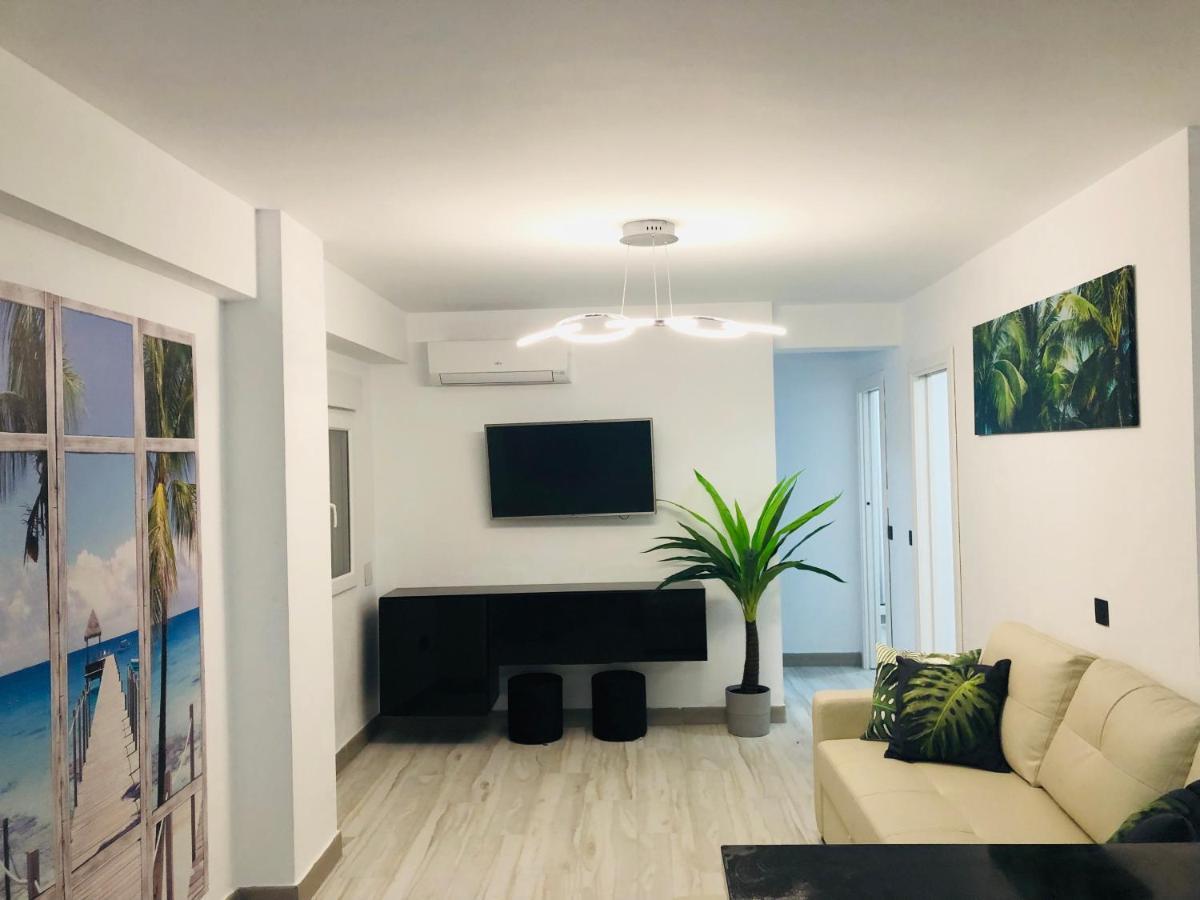 Apartamento Fabrynne Beach Malaga Luaran gambar